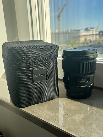 Sony A7ii + Sigma 24mm f/1.4 + MC-11 adaptor + 4 batteri, laddare, lock, rem image 8