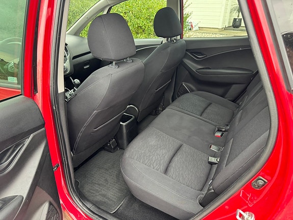 Hyundai ix20 10 of 12