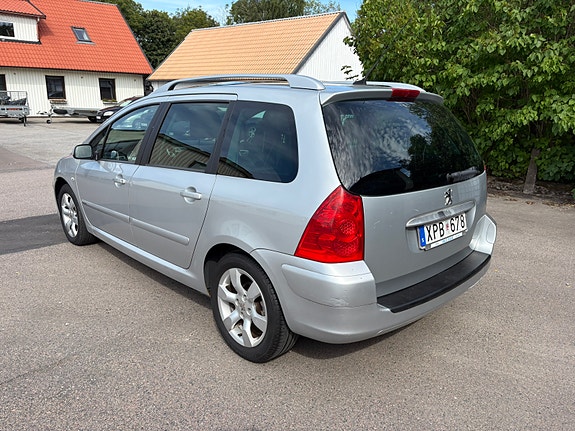 Peugeot 307 SW 3 of 12