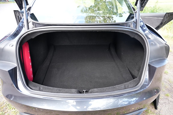Tesla Model 3 16 of 25