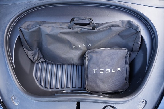 Tesla Model 3 15 of 25