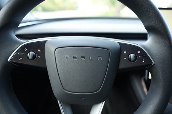 Tesla Model 3 6 of 25