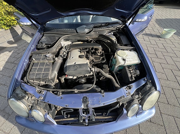 Mercedes-Benz CLK200 24 of 24