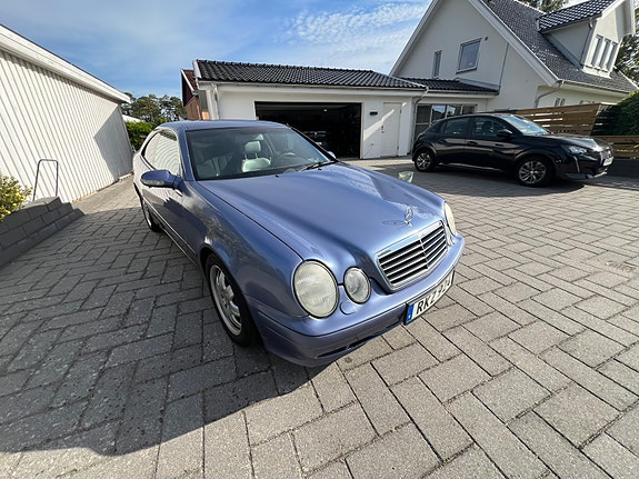 Mercedes-Benz CLK200 9 of 24