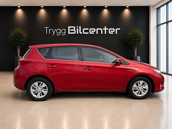 Toyota Auris 6 of 21