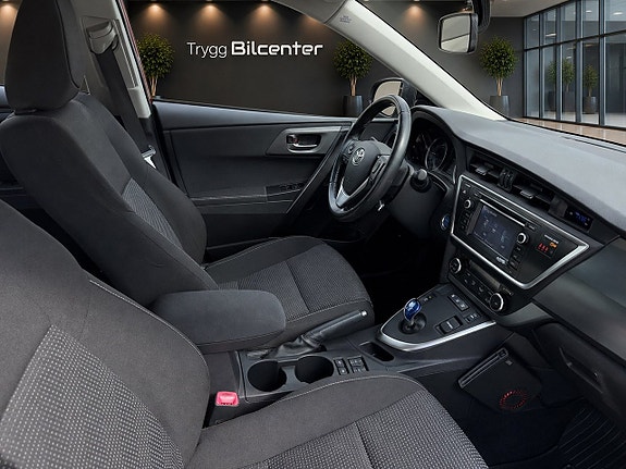 Toyota Auris 16 of 21