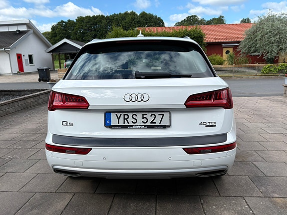 Audi Q5 6 of 12
