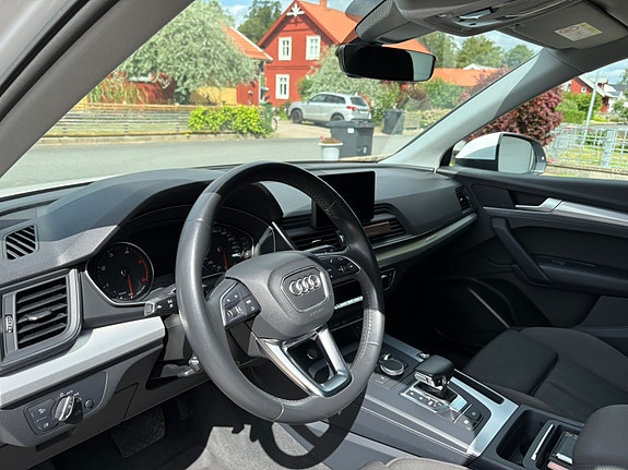 Audi Q5 9 of 12