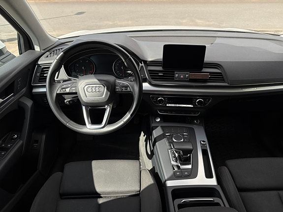 Audi Q5 10 of 12