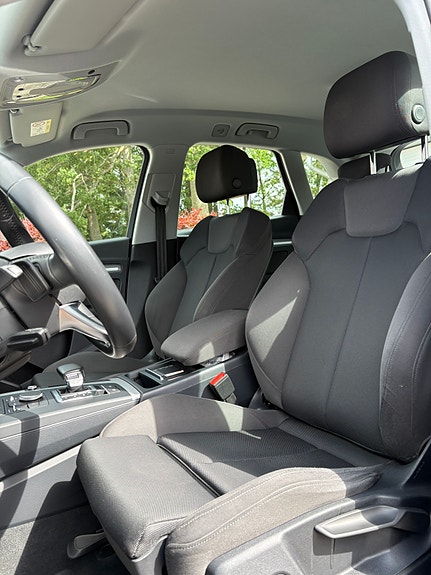 Audi Q5 8 of 12