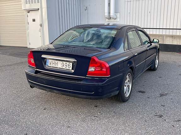 Volvo S80 3 of 6