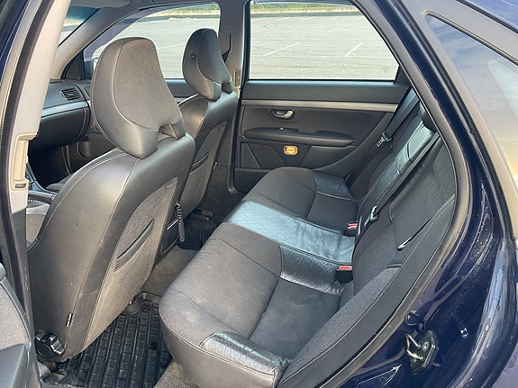 Volvo S80 6 of 6
