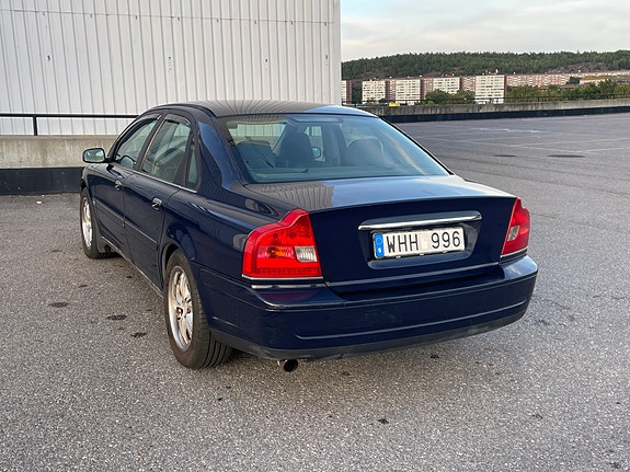 Volvo S80 4 of 6