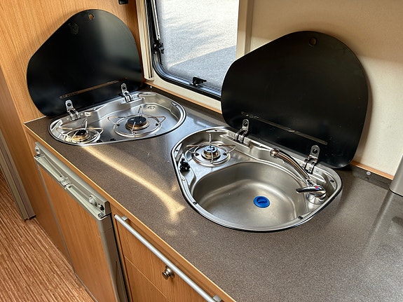 Adria Adora 563 TK 18 of 23