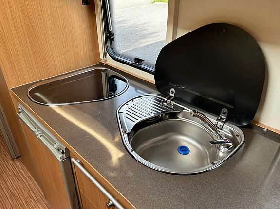 Adria Adora 563 TK 17 of 23