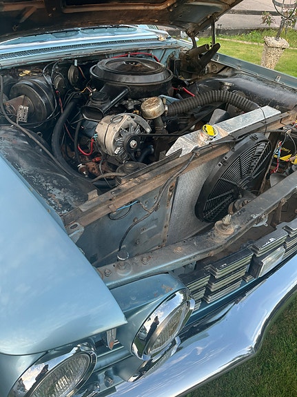 Oldsmobile Ninety-Eight 7 of 10