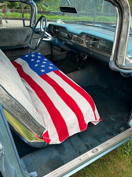 Oldsmobile Ninety-Eight 9 of 10