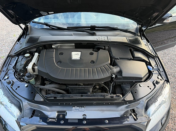 Volvo XC70 10 of 11