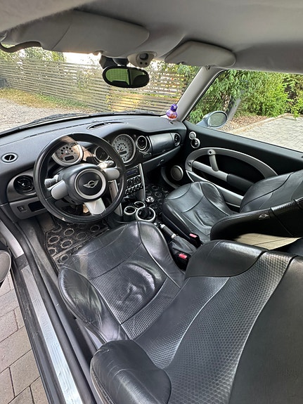MINI Cooper 5 of 9
