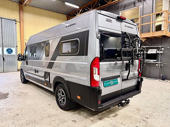 Adria Twin 640 SLB 60Y Edition Långbädd Solpanel Lithium Drag 1 Ägare 7 of 30