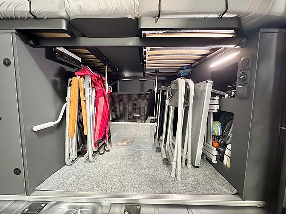 Adria Twin 640 SLB 60Y Edition Långbädd Solpanel Lithium Drag 1 Ägare 29 of 30