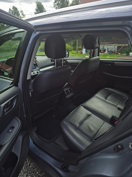 Subaru Outback 6 of 8