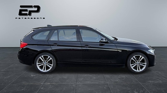 BMW 320d 3 of 11