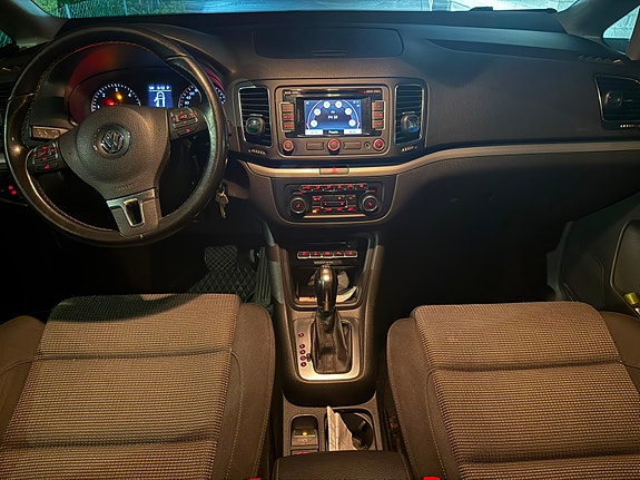 Volkswagen Sharan 3 of 4