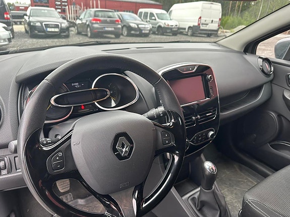 Renault Clio 5 of 6