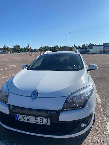 Renault Megane III 2 of 4
