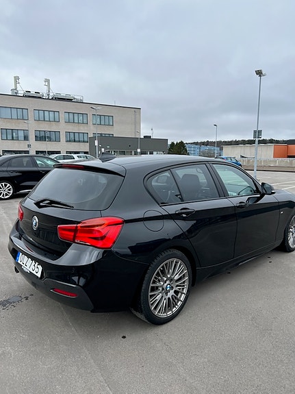 BMW 118i 5 of 8