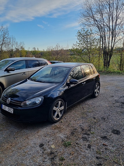 Volkswagen Golf VI 2 of 13