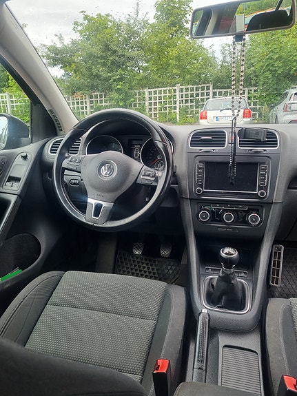 Volkswagen Golf VI 8 of 13