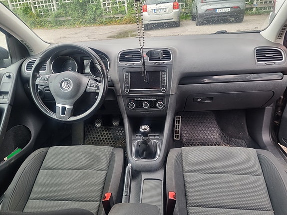Volkswagen Golf VI 9 of 13