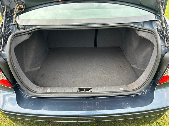 Volvo S40 10 of 12