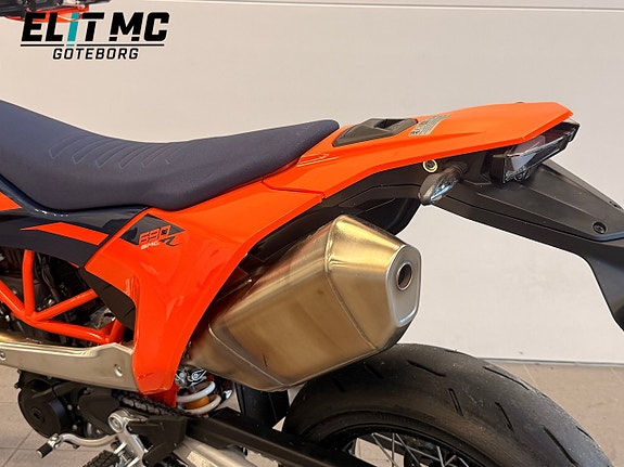 KTM | 690 SMC-R | Wheelie Control | ABS | Launch Control 12 of 21
