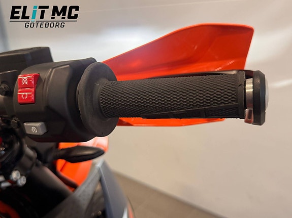 KTM | 690 SMC-R | Wheelie Control | ABS | Launch Control 21 of 21