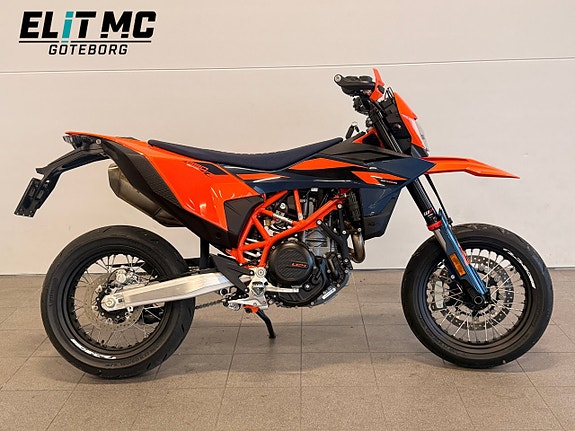 KTM | 690 SMC-R | Wheelie Control | ABS | Launch Control 4 of 21