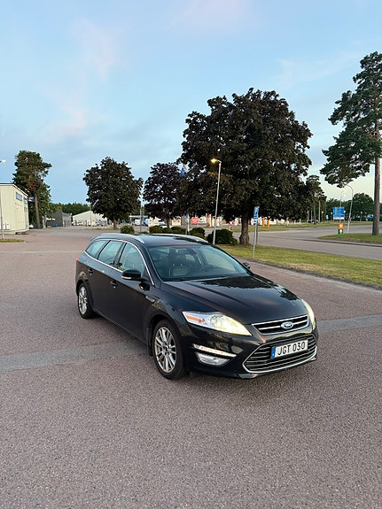 Ford Mondeo 3 of 8