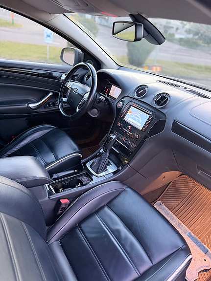 Ford Mondeo 6 of 8