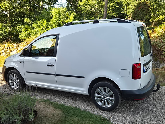 Volkswagen Caddy 2 of 8