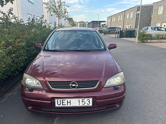 Opel Astra 4 of 6