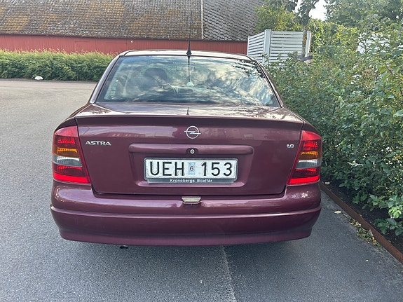 Opel Astra 6 of 6