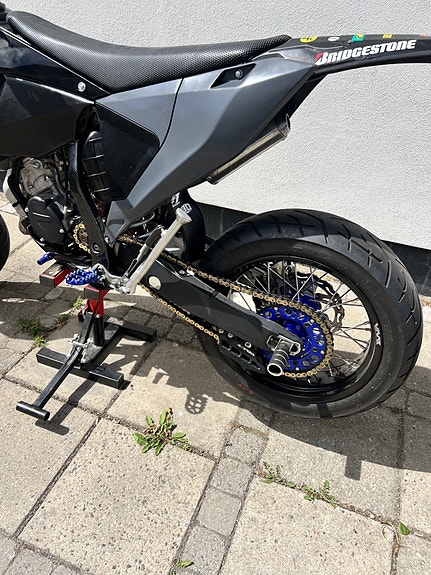 Fantic 125-XE 2 of 5