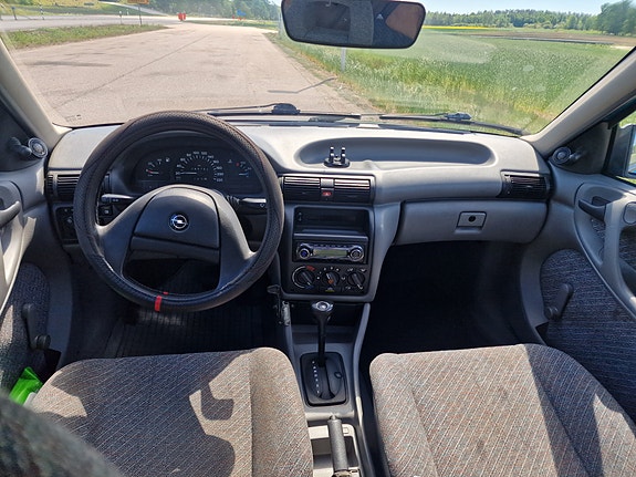Opel Astra 5 of 10