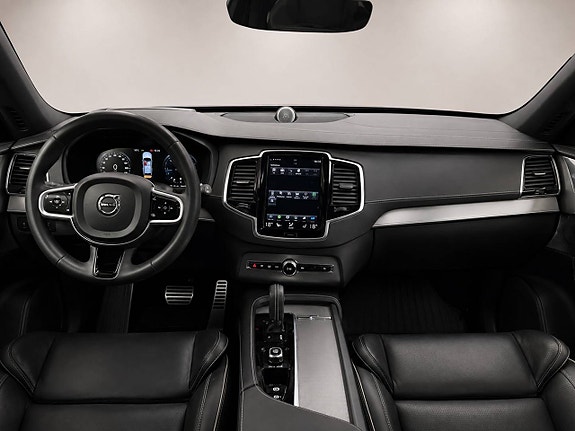 Volvo XC90 6 of 15