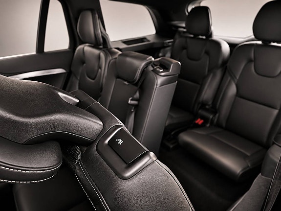 Volvo XC90 7 of 15