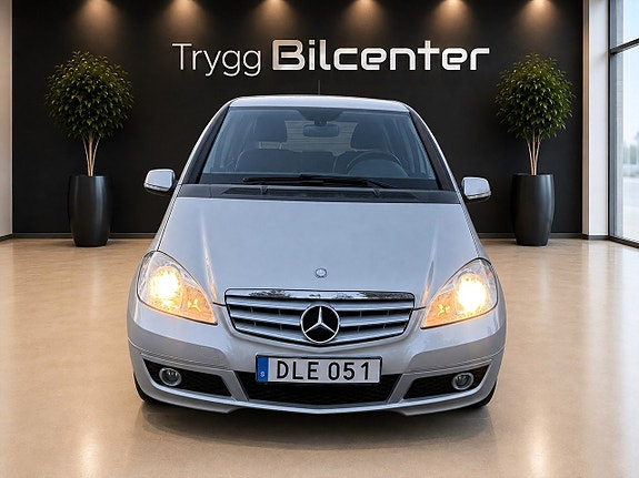Mercedes-Benz A180 8 of 17