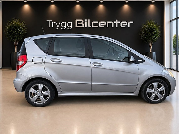 Mercedes-Benz A180 6 of 17