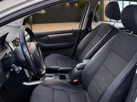 Mercedes-Benz A180 10 of 17